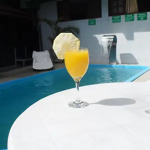 https://pousada-rancho-verde.hotelsportoseguro.com